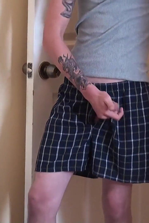 Tanner Gets a Surprise Big Dick