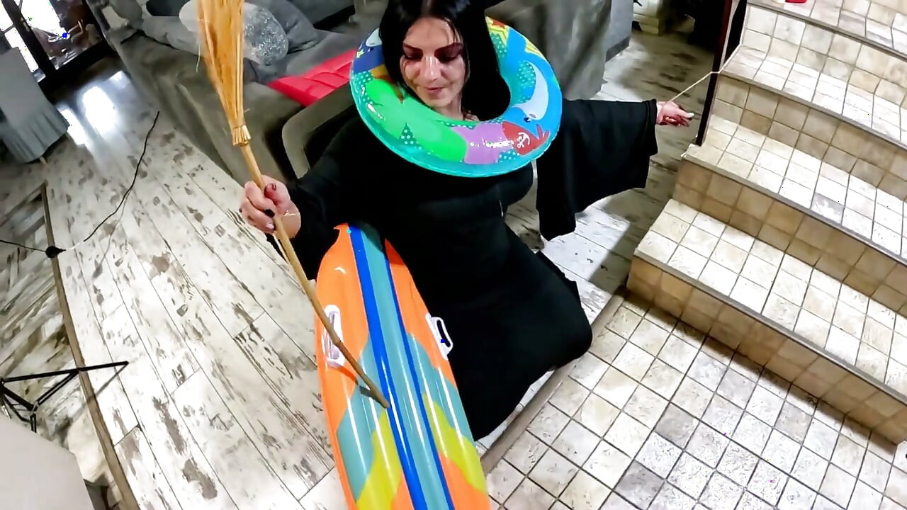 Dominant Witch Inflatable Fetish. Deepthroat, Doggy Creampie, Popping and Intense Orgasm