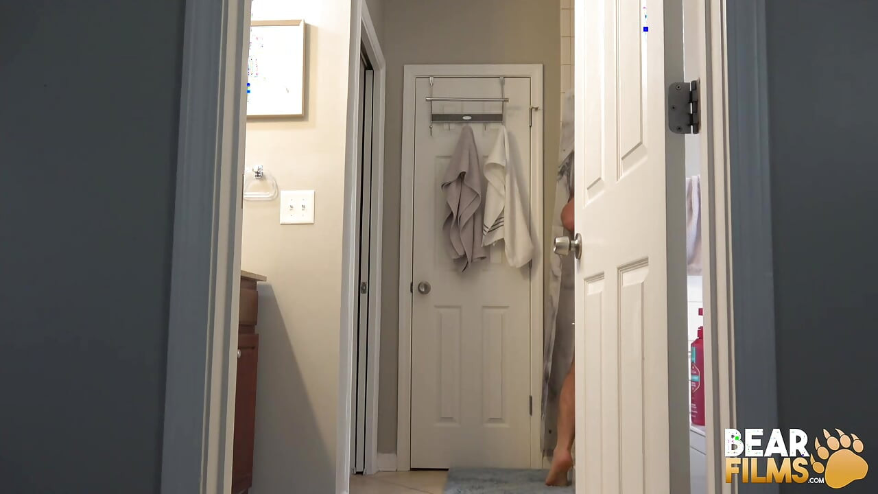 BEARFILMS Wayne Ellis Slides His Dick To Knox O Toole Horny Hole