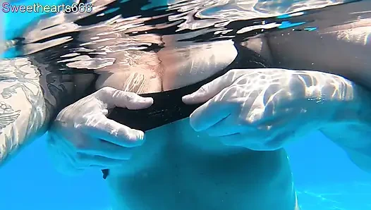 Kira Sweet sucks a dick of atranger