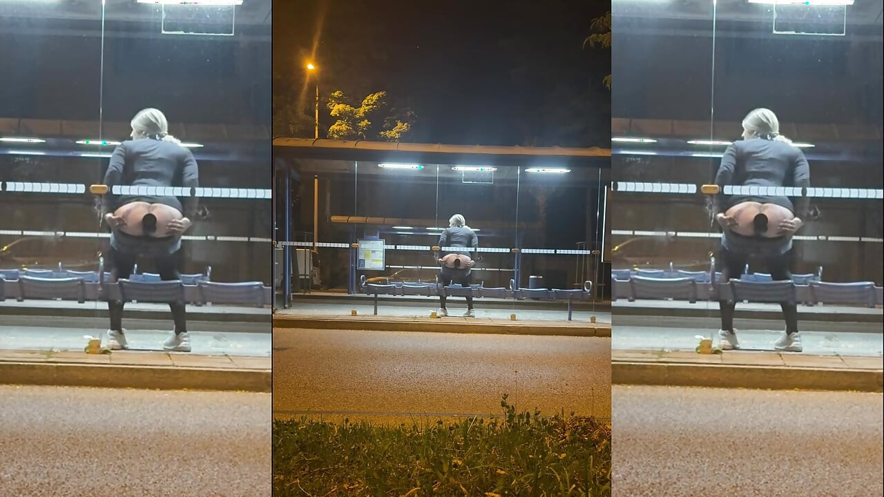 Sissy riding dildo outside