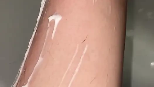 Cewek dengan lebat lagi cukur lebat - close up