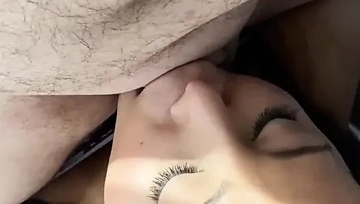 Brandy Salazar трахают в рот и глубоко заглатывает хуй поклонникам