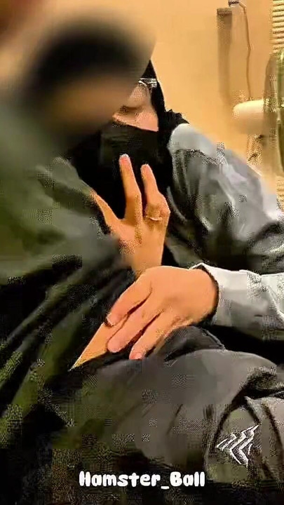 Cheating Amateur! Meeting My Hijab-Wearing Ex-Girlfriend at Home | Clip 1