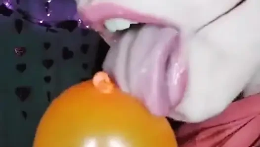 Shyyfxx Happy Carnival! Playing with Balloons All Over My Body- Looner Fetish