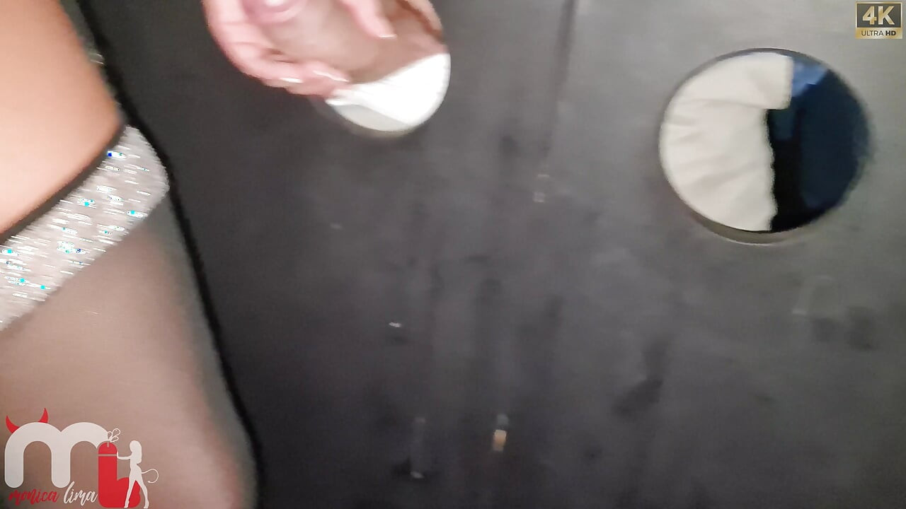 The Cuckold Took the Condom From the Stranger Because the Cock Was Big and Thick.