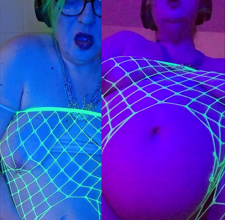 Double Mint Cum - uma deusa verde