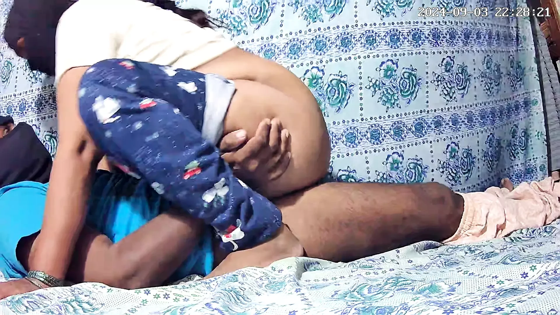 Indian young lady and boy sex in the jungle 2865