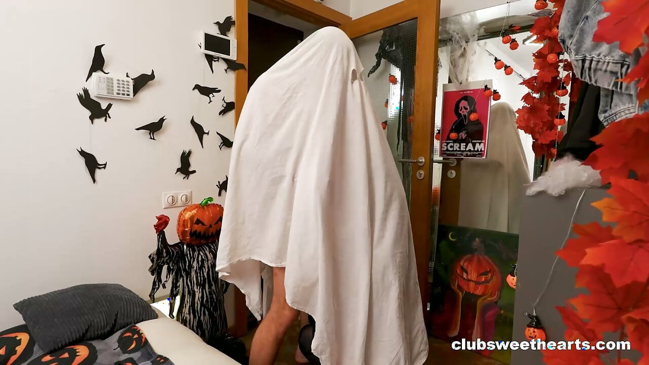 Tira seu salsichão de Halloween!! Rihanna Black & Willy Regal para ClubSweethearts