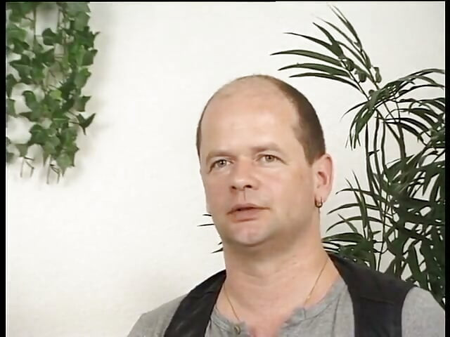 Audiție cu curve brunete care sunt atinse de excitat Fella