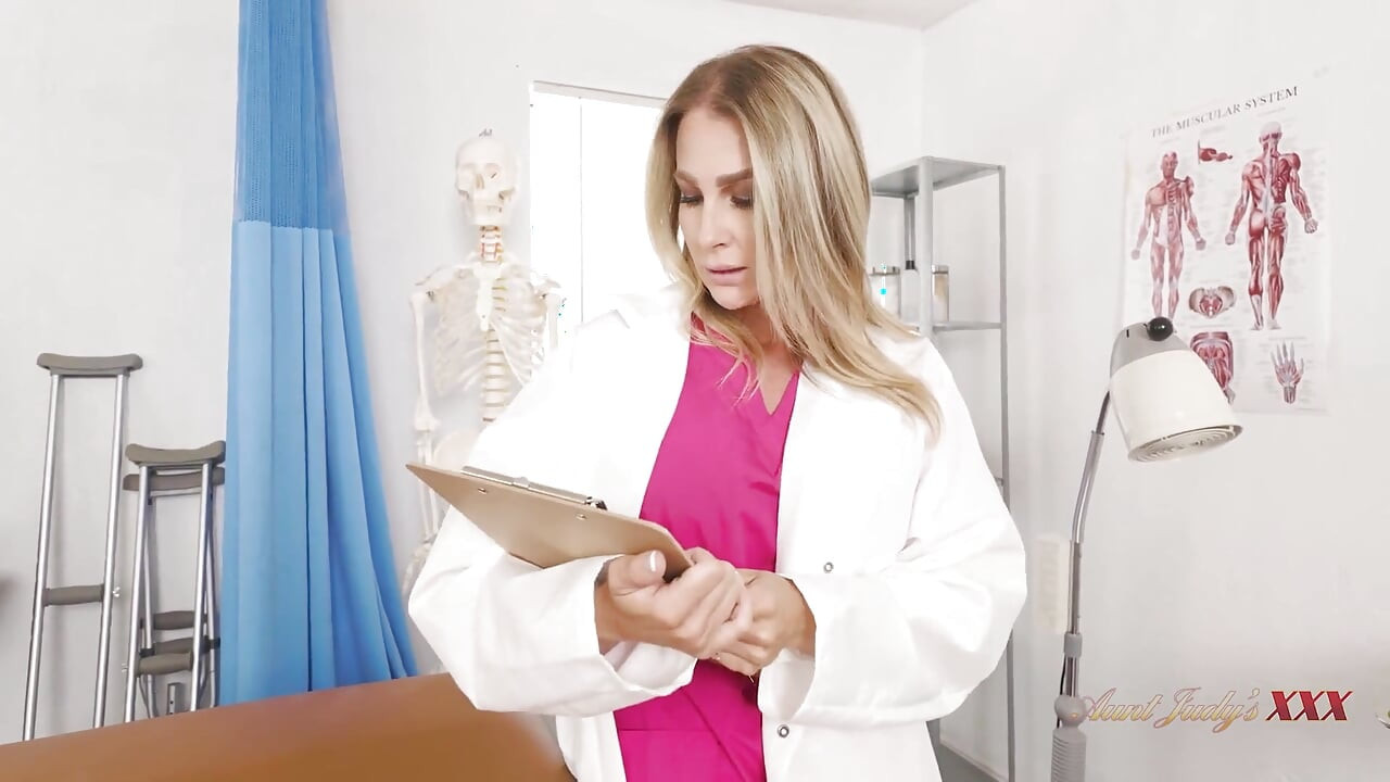 Auntjudy's - Médico Andi Avalon tem a cura para seu Ed