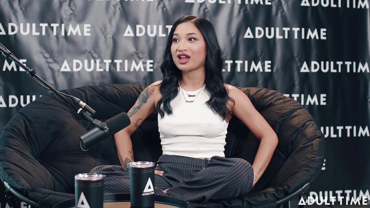 Avery Black Dry Humping, True Crime, & Directing VR Corn  the Adult Time Podcast