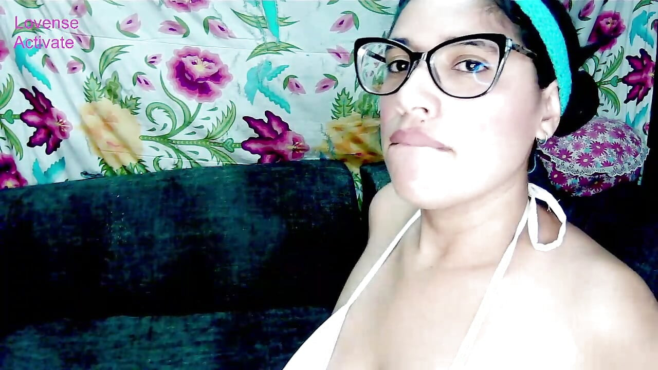 Practicing edging with my stepbrother! In the end, I swallow the huge load!