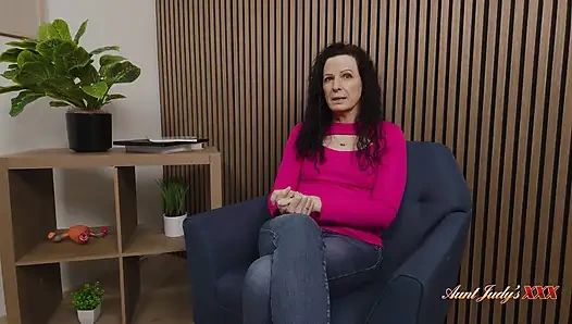 Bibitjudysxxx - terapis seks dewasa 58 tahunmu beth mckenna - perawatan spesial pov