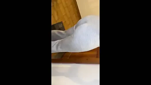 Büyük Götlü Evli Orta Yaşlı Seksi Kadın Uzun Büyük Zenci Yarağına aşık Oluyor