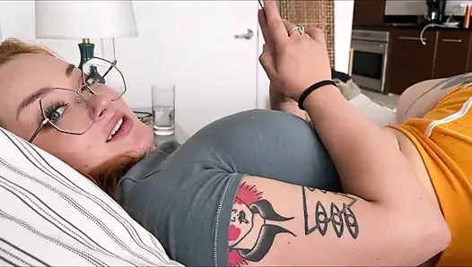 Рыжая сводная сестра и сводный брат - Emma Magnolia - семейная терапия - Alex Adams