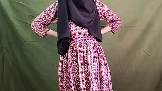 Waktu aku ngajarin muridku di kamarnya