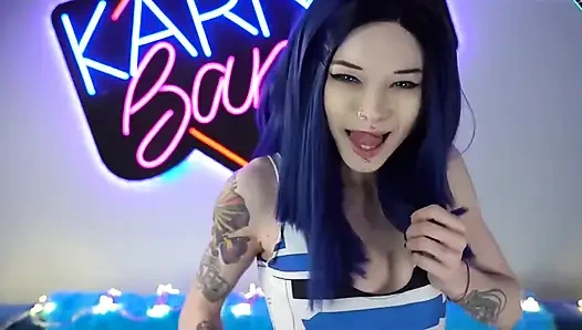 R2d2 wurde geil und fickte ihren kleinen arsch. Karneli Bandi