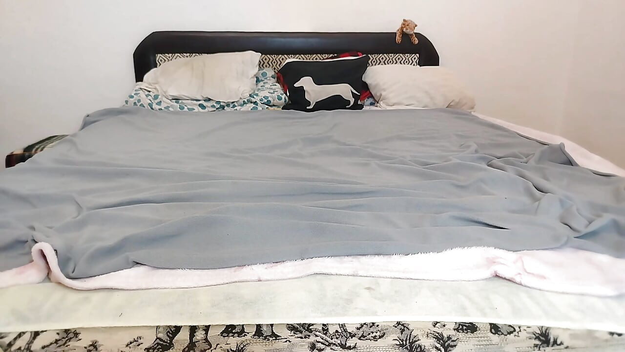 Small bag sex at home
