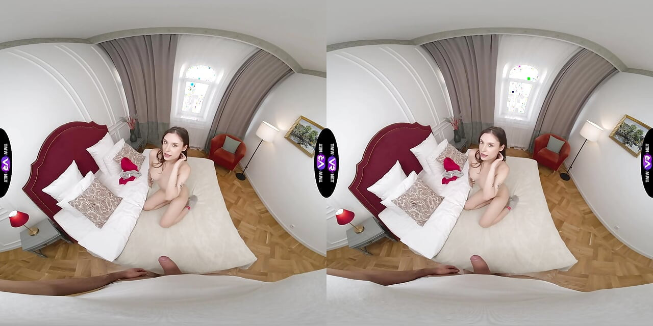 Mandy Moon在健身房後不喝茶吸屌 - TeenMegaWorld