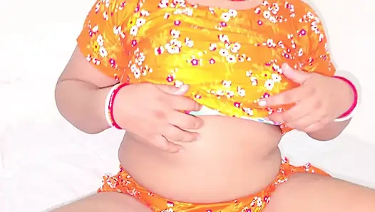 Bhabhi's first time masturbation
