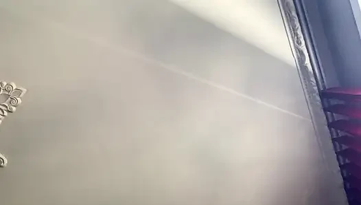 Большая задница хочет большой хуй