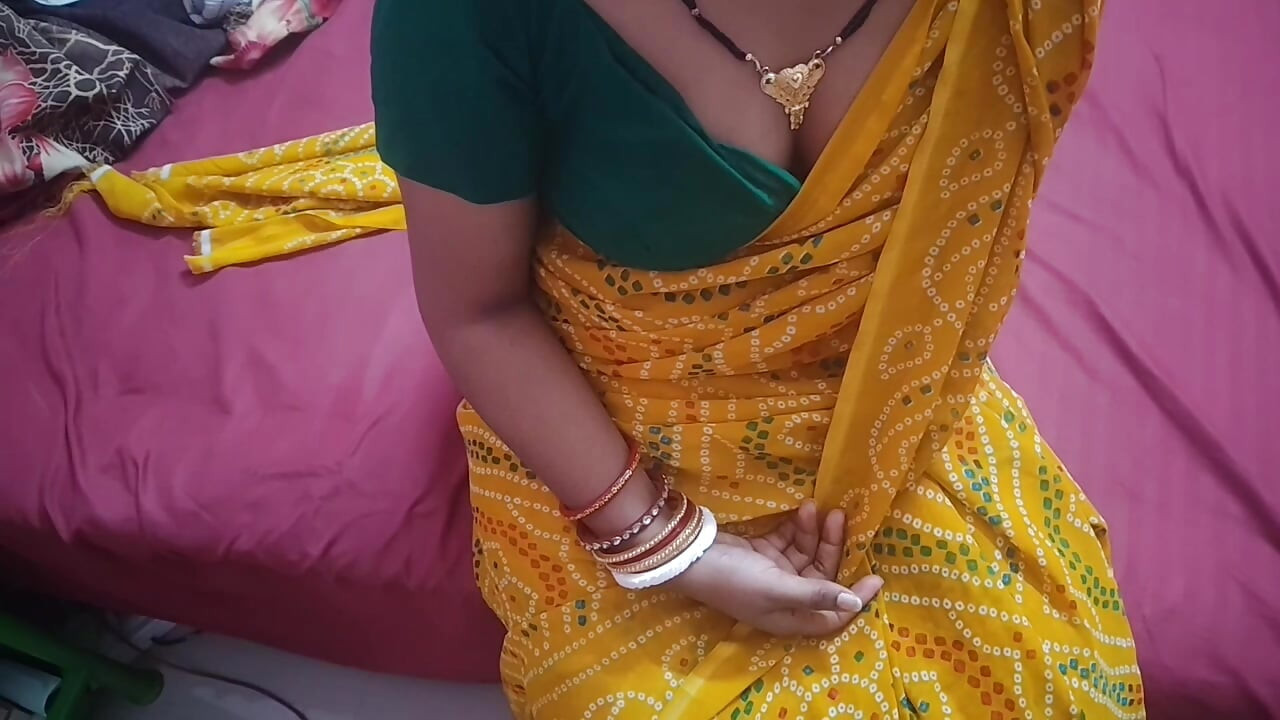 Aunty mai to bas Flat dekhne aaya tha, aap chuchi kyu dikha rahi hain