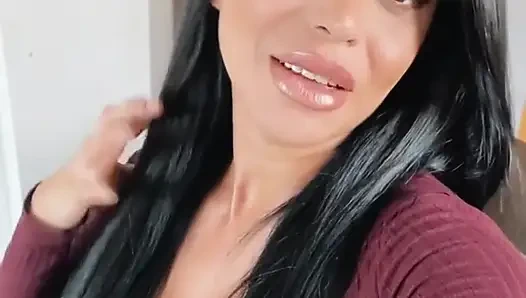 Siyah saçımı beğendin mi?