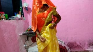Desi Bhabhi hat harten Sex mit ihrem Chef