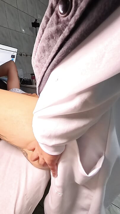 Los ginecólogos clandestinos son un negocio peligroso. Creampie anal.