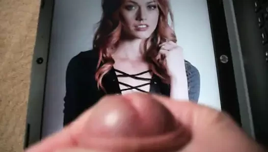 Katherine Mcnamara'ya övgü