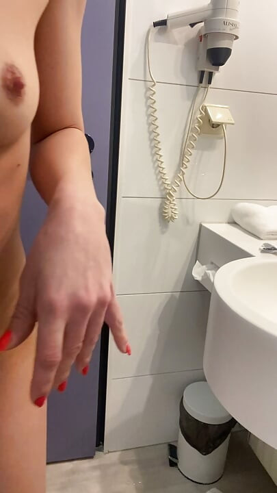 Ok, Je Vais Pisser Sur Ta Bite!