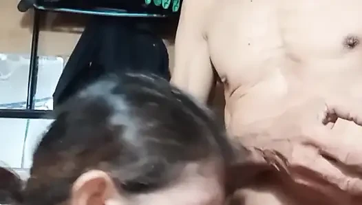 Başka bir götlü sikimi güçlü bir şekilde tatmin etti