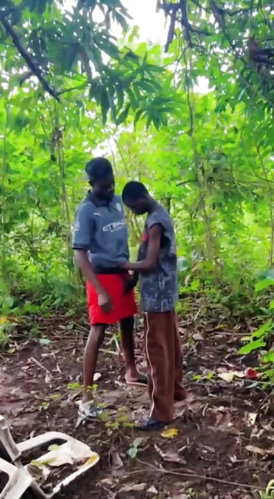 Caught My Step Stepbrother Fucking My Lil Stepbrother Inside Bush