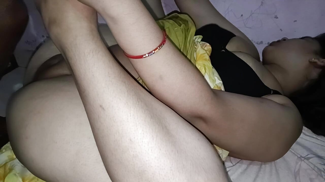 Indian Bahu Jungle Mein Mangal Kiya Fucked by Father-in-law, Bahu Apne Sasur Se Pussy Chudwa Rahi Hai Hindi Audio