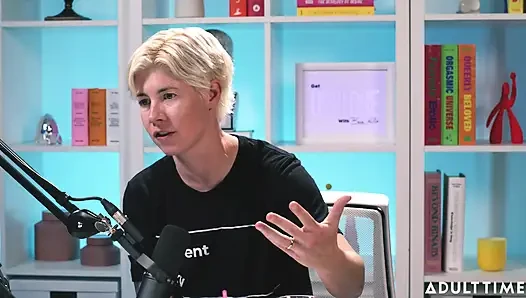 Lilly Bell Eksibisme, Sexting, & Pemberdayaan | Podcast Khusus Orang Dewasa