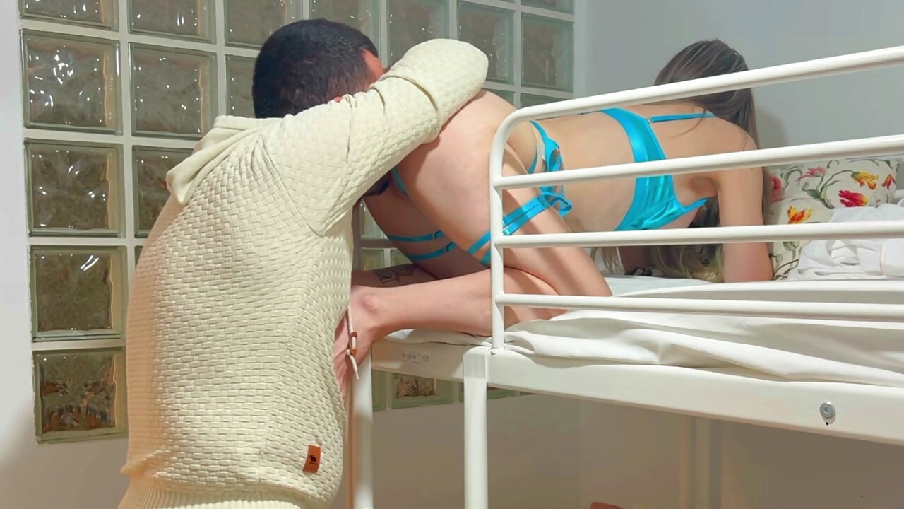 Wake up stepsister! It's time to fuck !