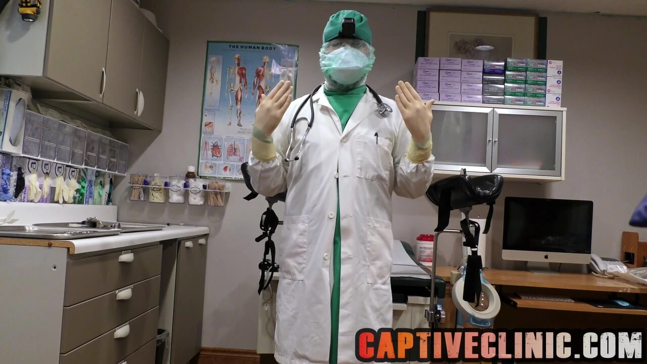 Uniform Testing #5: SICCOS Surgical Gowns, Lab Coats, Face Coverings, Assorted Gloves