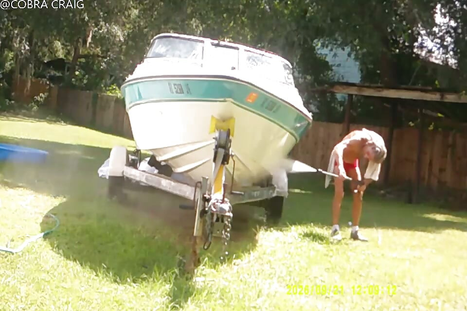 9-21-26 COBRA STARTS THE BOAT THE WHOLE TIME BIT CH ING THE LADY NEXT DOOR IS A HI IQ MORON AND THE LOVE BUGS.