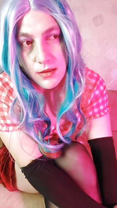 Sissy in Pinky Red Outfit