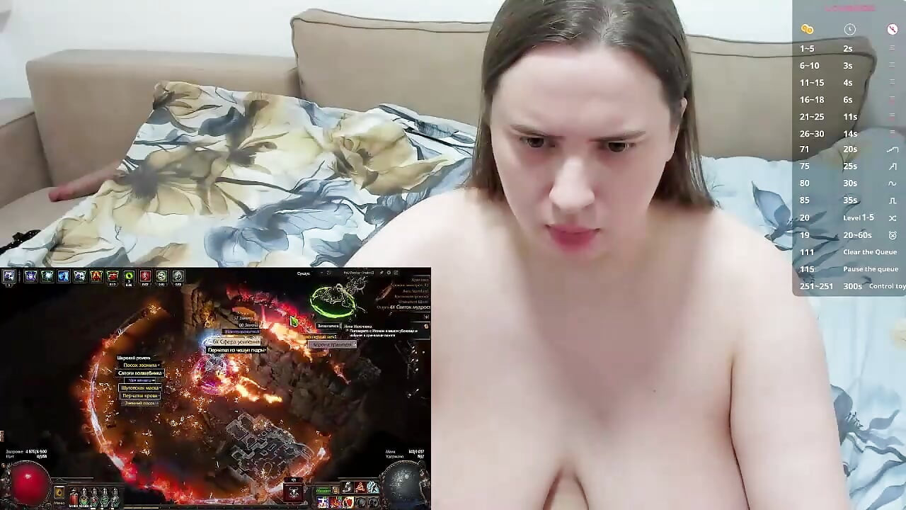 لعب Path Of Exile وإسقاط هيهي