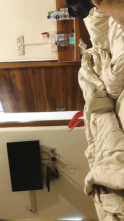 Indian MILF Slave Olivia Deepthroat Blowjob Face Fuck by her Master with Slap, Handjob Jerk Cumshot Happy Ending first time ever