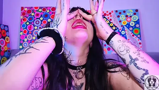 Nasenfetisch Deedeelove gothic schönheitsmädchen