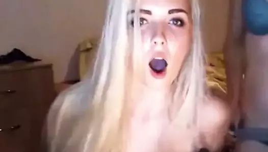 blonde webcam tease