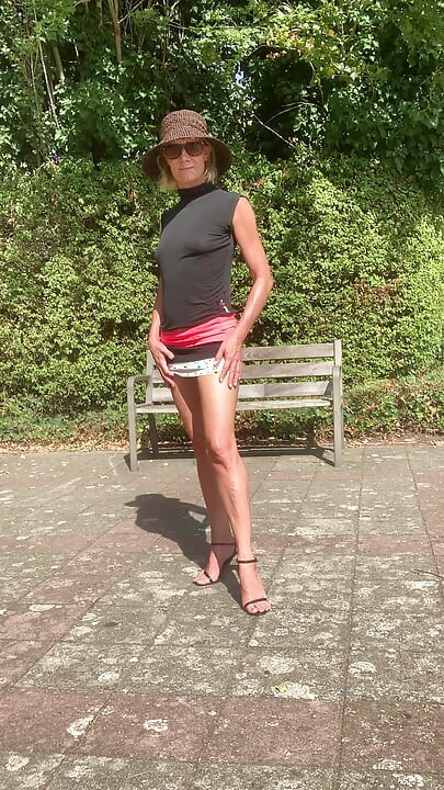Tits flashing in the park