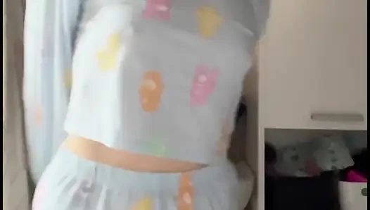 Perfect Teen Striptease
