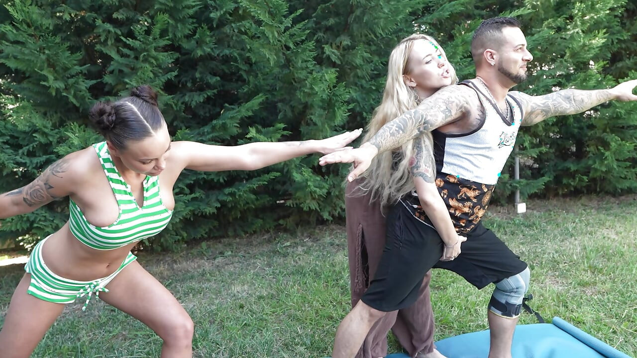 A Lustful Yoga Master Bella Mur Cleansed Chakras of Couples Monika Fox and Jack23!