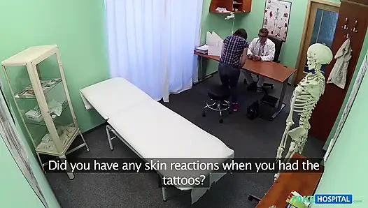 Fake Hospital - Doctor Prescribes a Heavy Dose of Oral Sex to Cure Patient's Depression