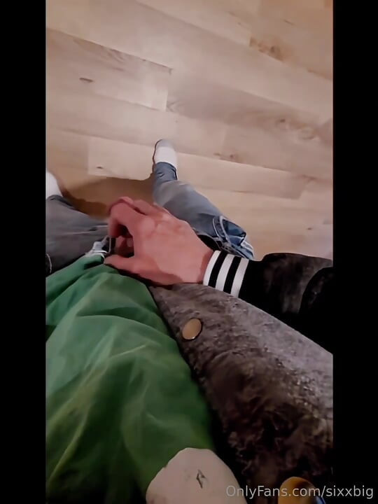 Big Cock and Big Cumshots is what you Crave