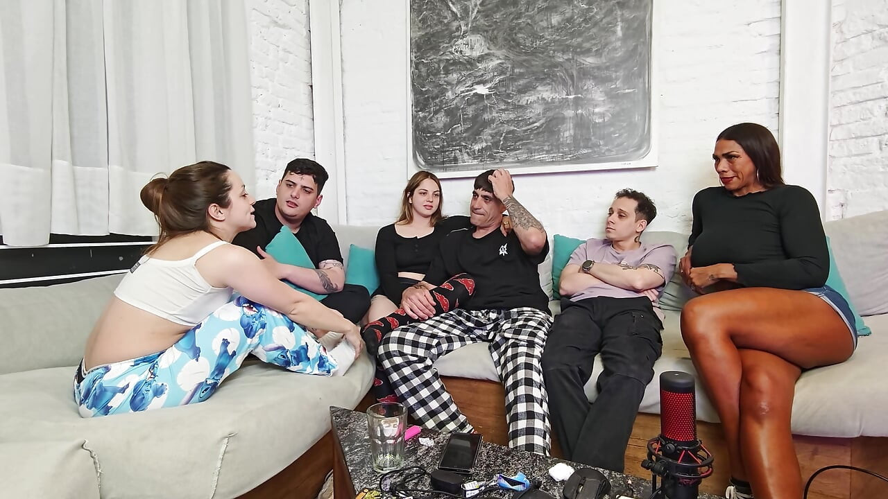 3 vs 3! Truth or dare? Game night with friends turns into amateur orgy!
